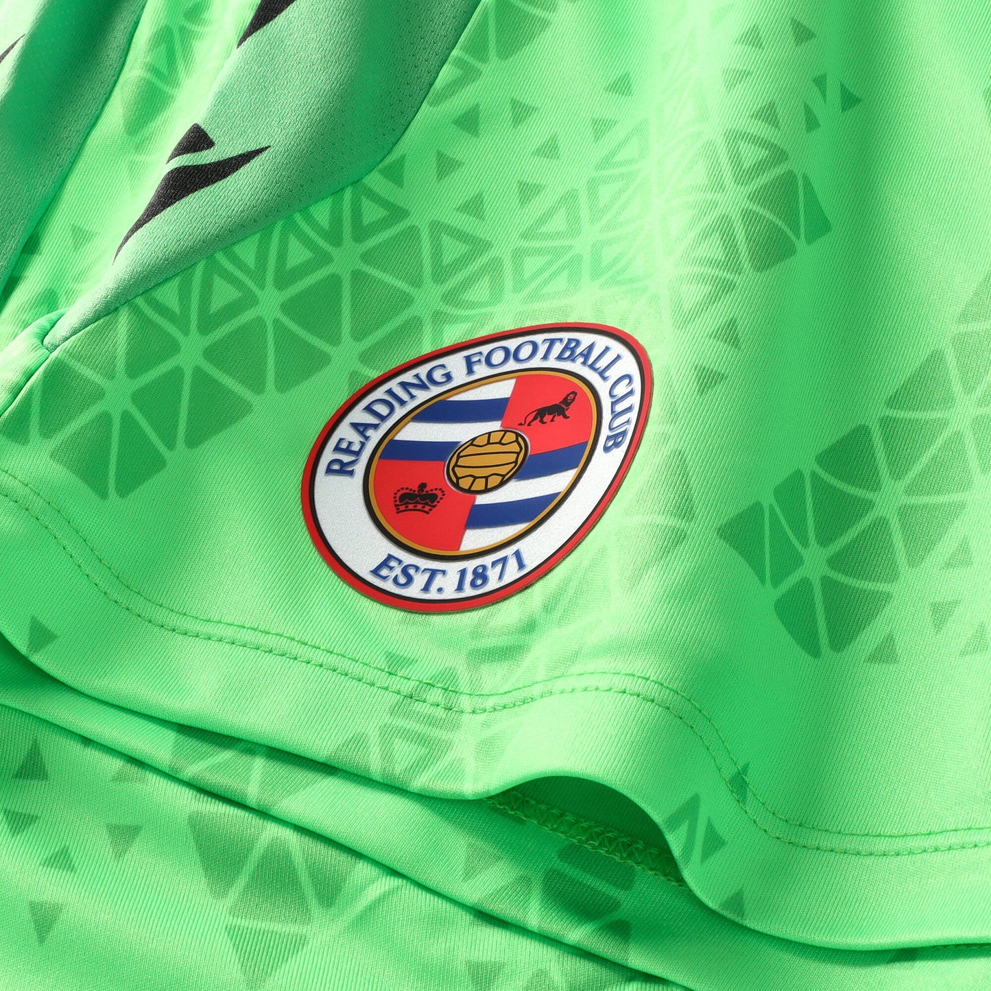 Reading Home Goalkeeper Shorts 2025-26 - Kids